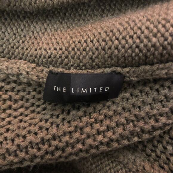 The Limited Short Sleeve Knit Oversize Chunky Sweater - Picture 2 of 12